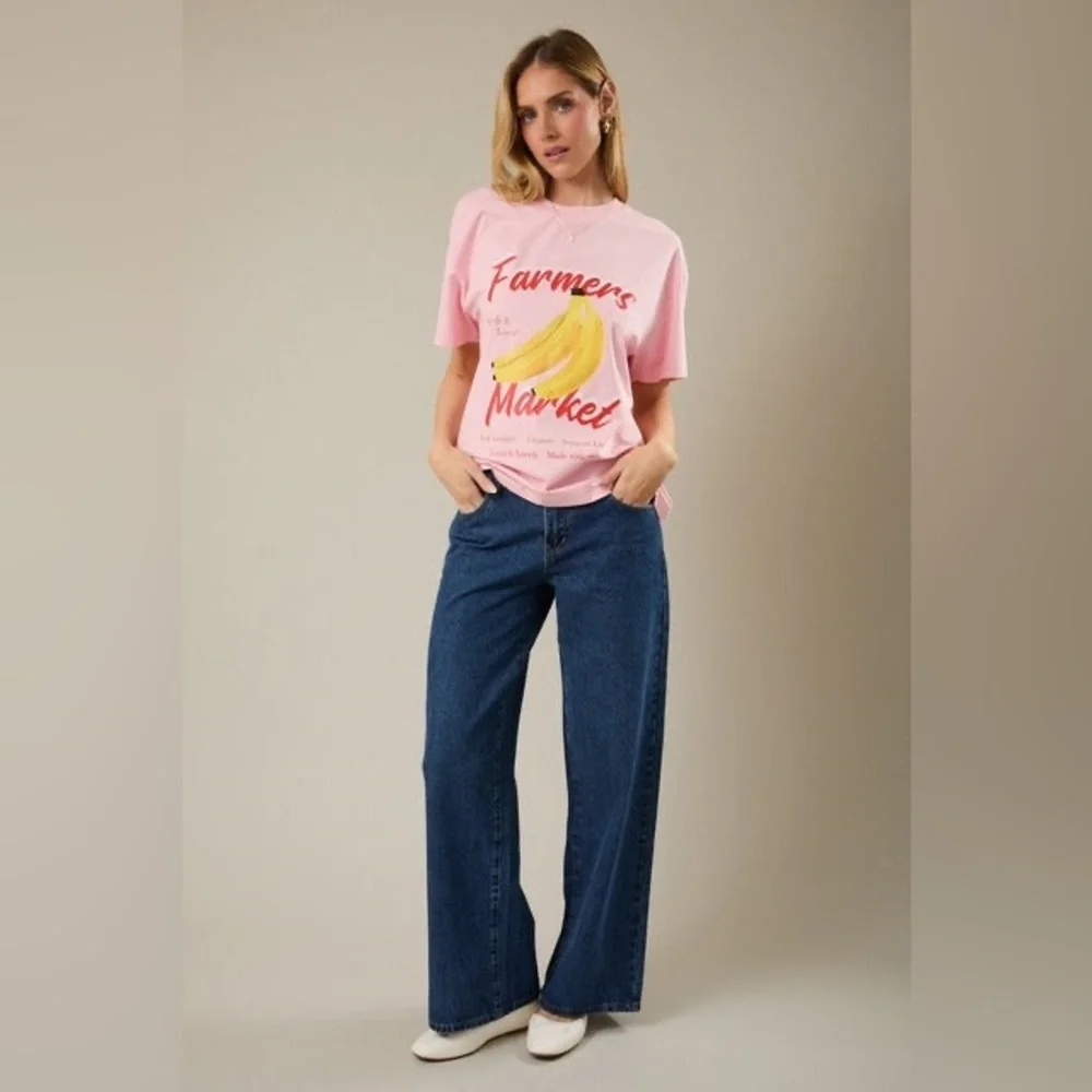 Farmers Market Bananas Short Sleeve Graphic T-Shirt - Sunday Edition